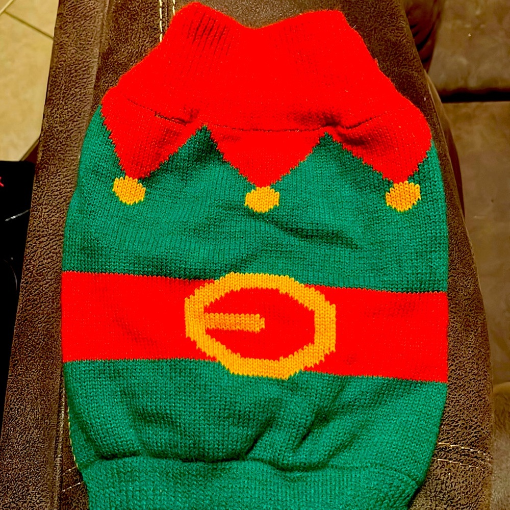 Pet clothes